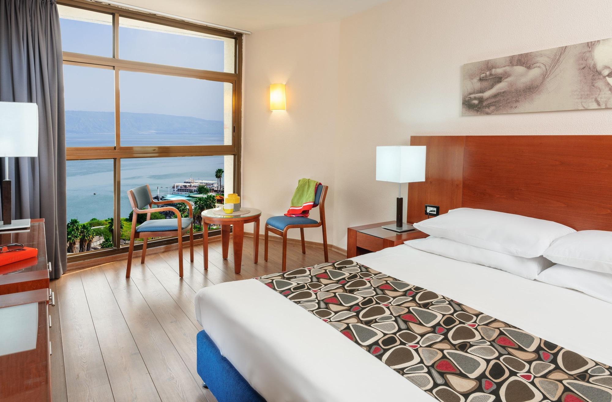 Leonardo Hotel Тиберия Екстериор снимка