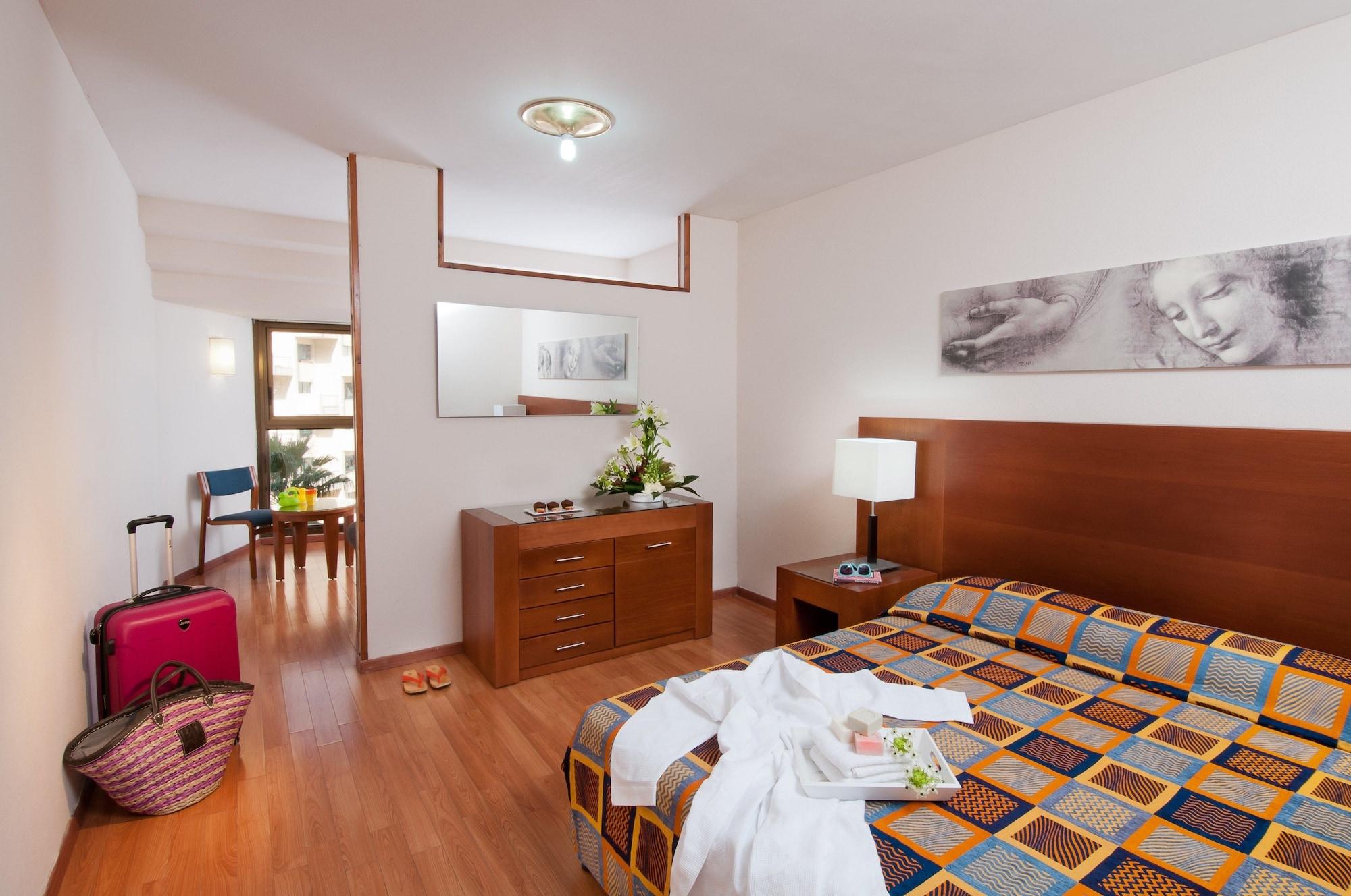 Leonardo Hotel Тиберия Екстериор снимка